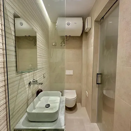 Apartman Blloku Area *