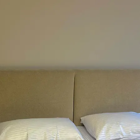 Blloku Area Apartman *